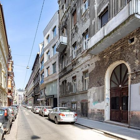 Central - New - Quiet Sleep Apartment Budapest Exterior photo