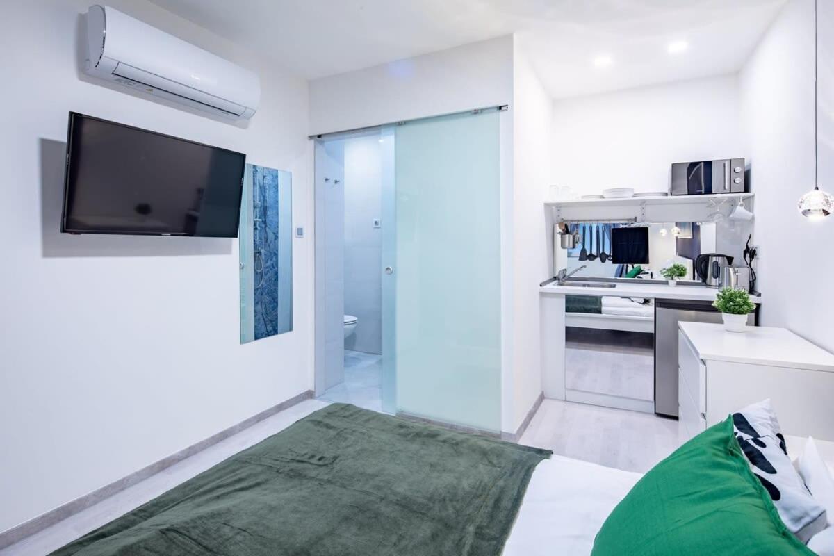 Central - New - Quiet Sleep Apartment Budapest Exterior photo